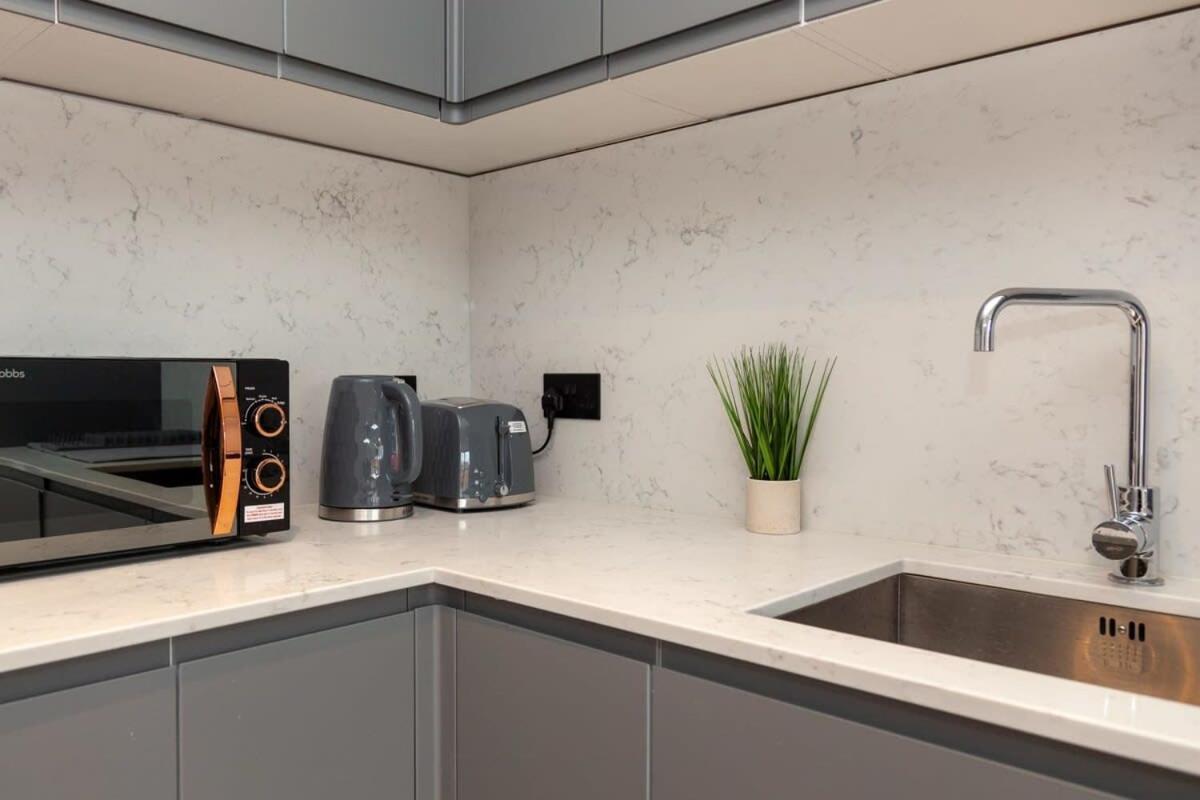 Modern 2 Bedroom In Wimbledon Appartement Londres